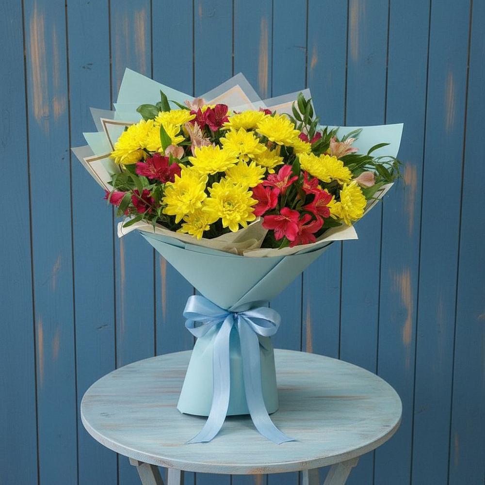 Букет цветов из: Альстромерии и Хризантемы в Назии