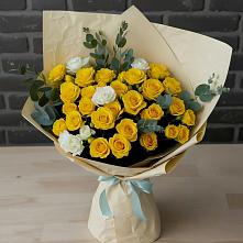 Букет цветов из:  Розы в Назии