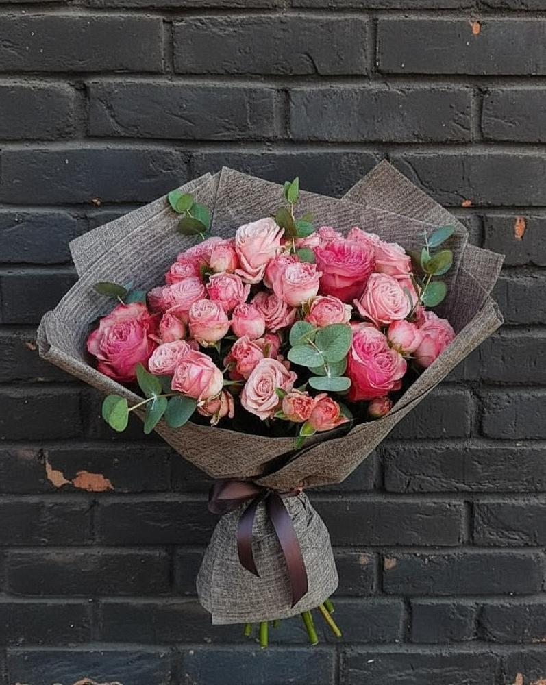 Букет цветов из: Розы в Назии