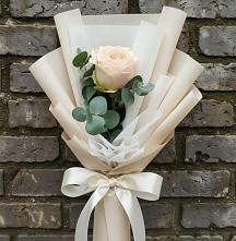 Букет цветов из:  Розы в Назии