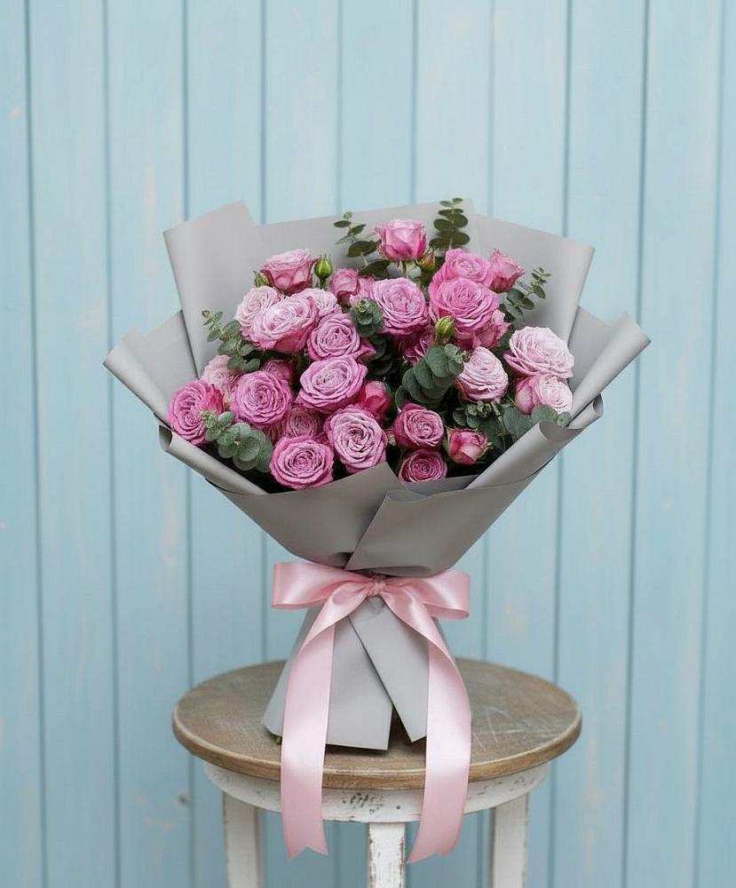 Букет цветов из: Розы в Назии