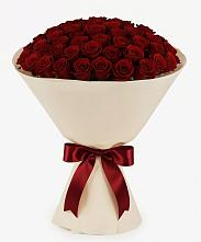 Букет 101 Бордовая роза Блэк Бакарра в Назии