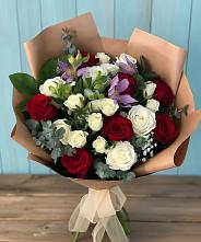Букет цветов из:  Розы и Альстромерии в Назии