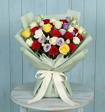 Букет цветов из:  Розы в Назии