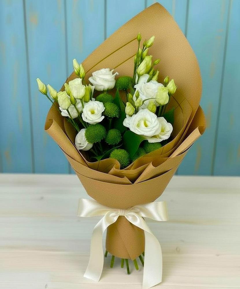 Букет цветов из: Хризантемы и Лизиантусы в Назии