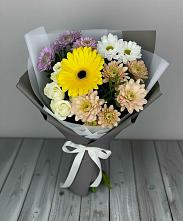 Букет цветов из:  Розы, Герберы и Хризантемы в Назии