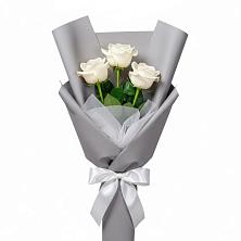 Букет 3 белые розы в Назии