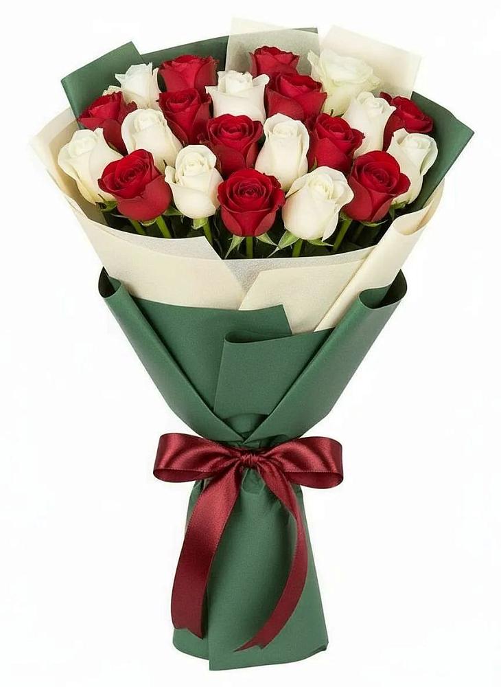 Букет Микс из красных и белых роз в Назии