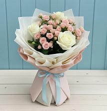 Букет цветов из:  Розы в Назии