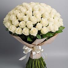 Букет 101 беля роза Белоснежка в Назии