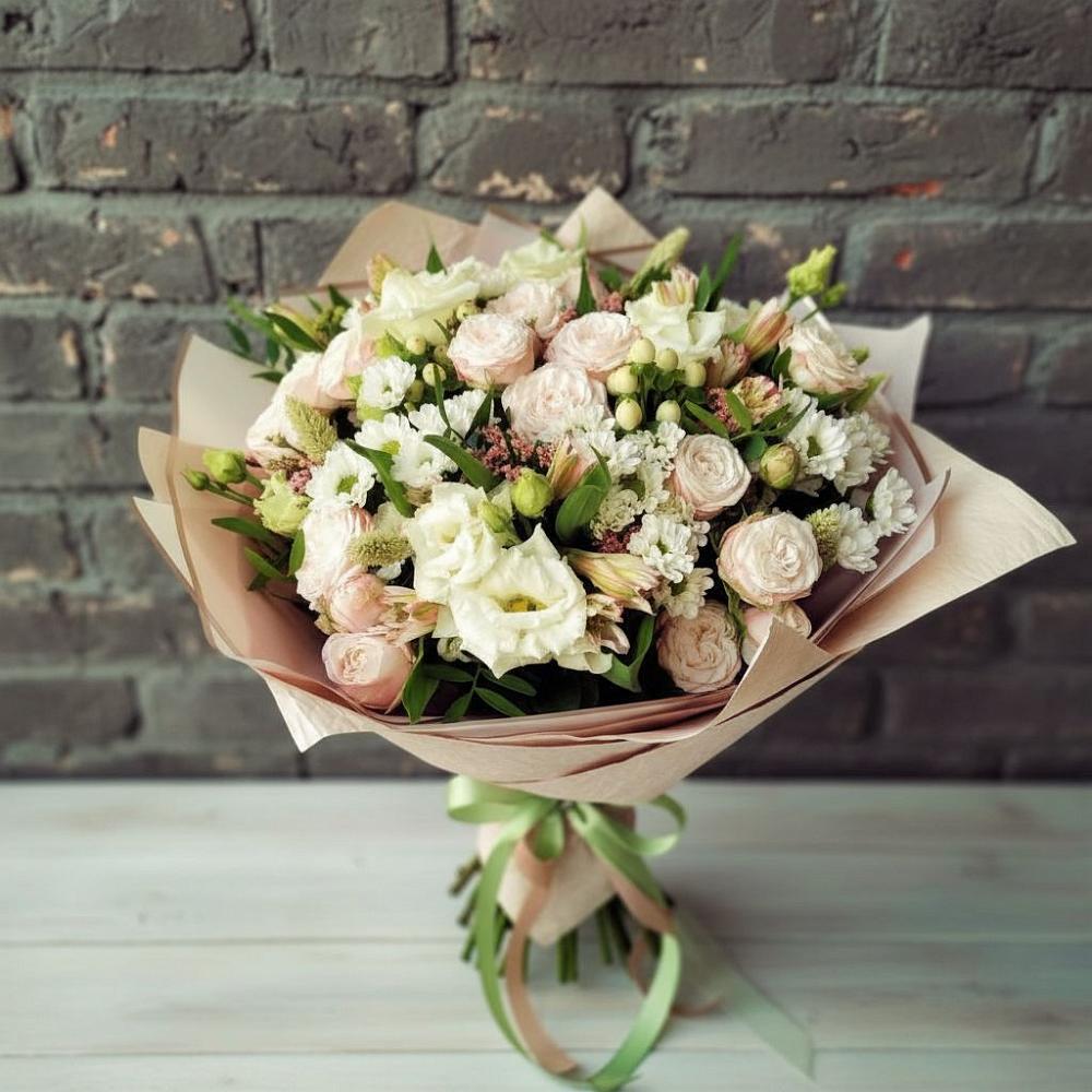 Букет цветов из: Альстромерии, Розы и Хризантемы в Назии
