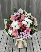 Букет цветов из:  Альстромерии, Гвоздики, Розы и Хризантемы в Назии