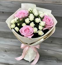 Букет цветов из:  Розы в Назии