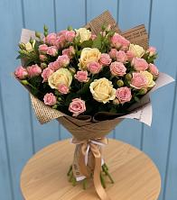Букет цветов из:  Розы в Назии