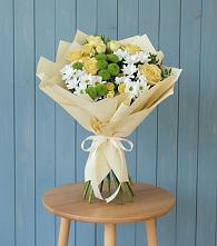 Букет цветов из:  Хризантемы и Розы в Назии