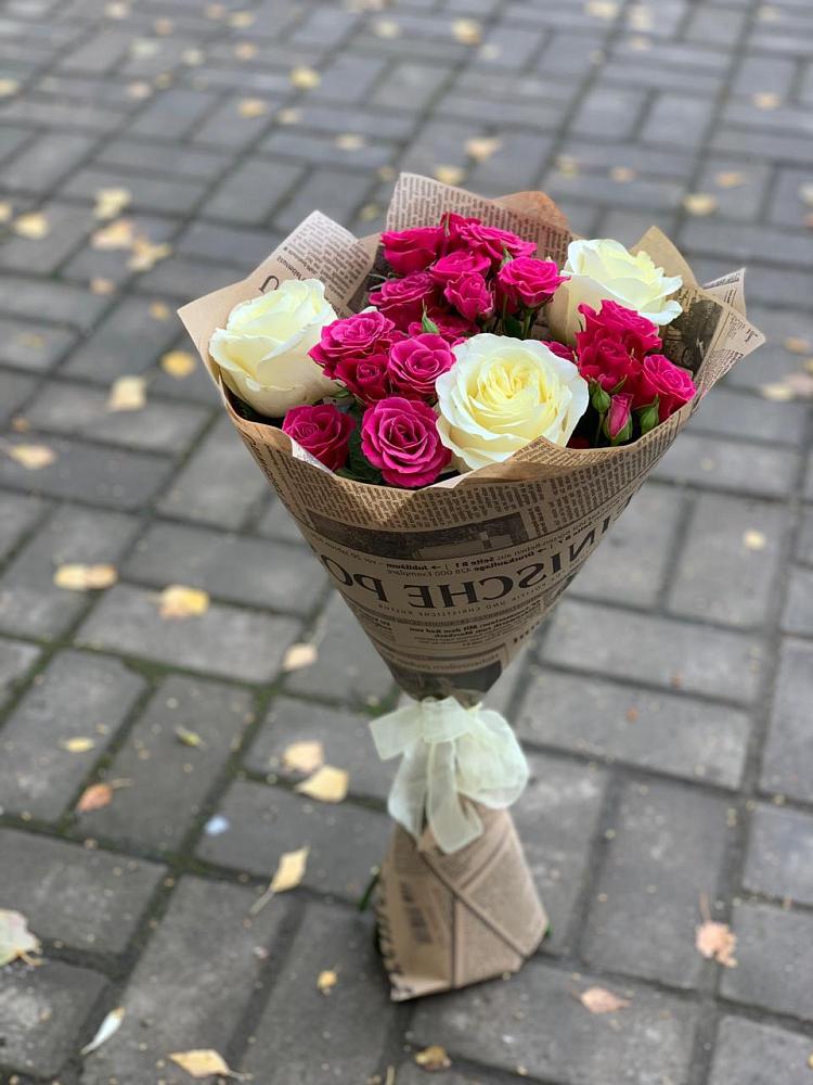 Букет цветов из: Розы в Назии