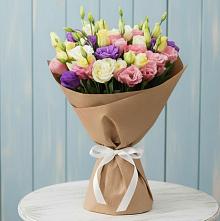 Букет цветов из:  Лизиантусы в Назии