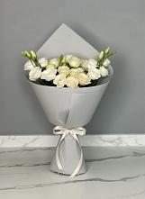 Букет цветов из:  Розы и Лизиантусы в Назии