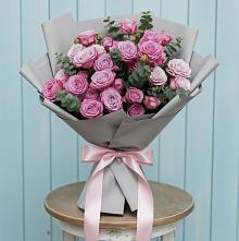 Букет цветов из:  Розы в Назии